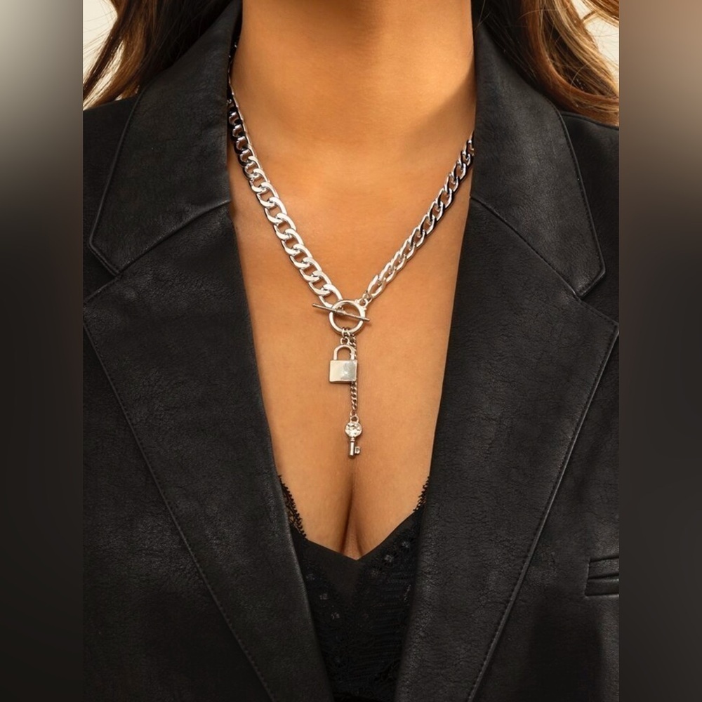 Silver Tone Chunky Chain Padlock & Key Necklace Statement Choker 3/$30